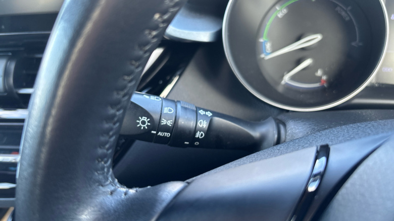 Toyota C-HR 1.8 Hybrid Design 5dr CVT Hybrid Hatchback